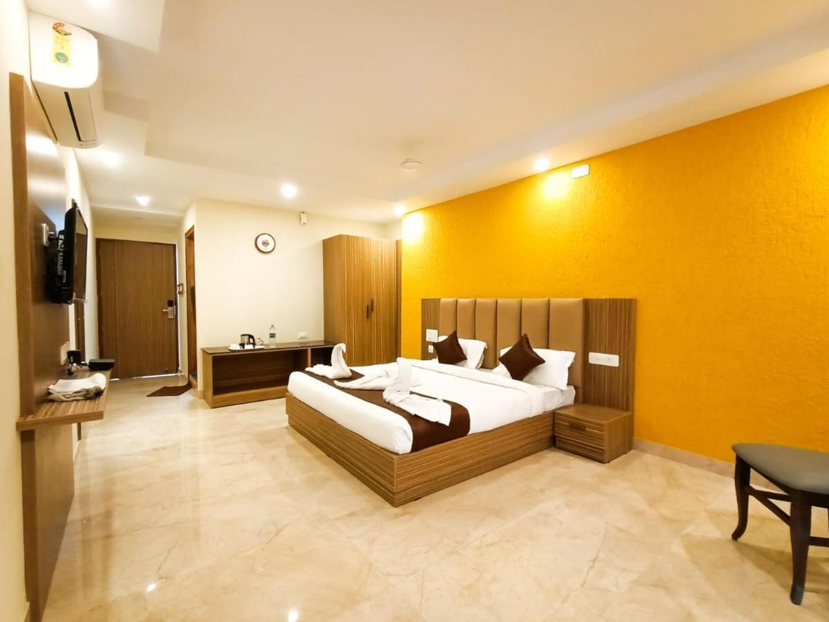 Hotel Maitri 迈索尔 外观 照片