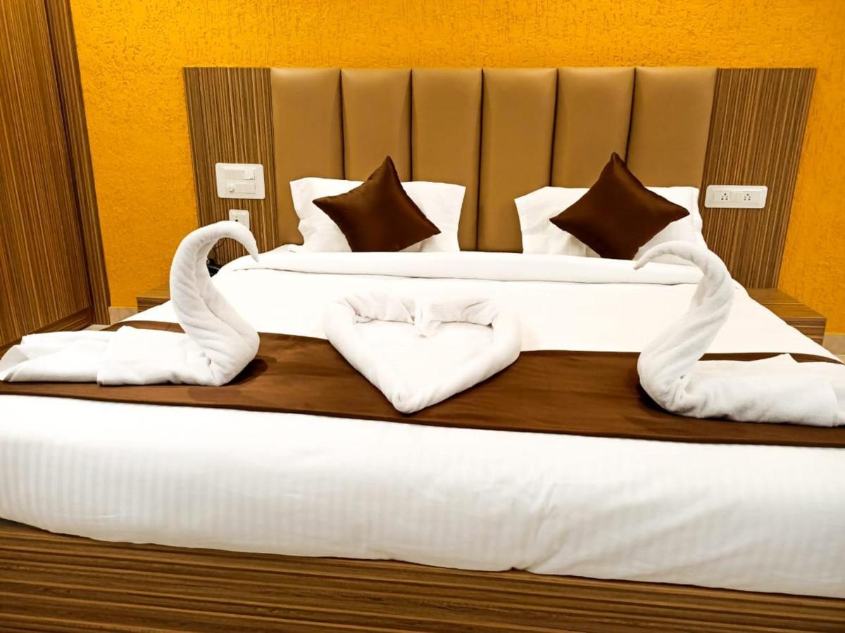Hotel Maitri 迈索尔 外观 照片