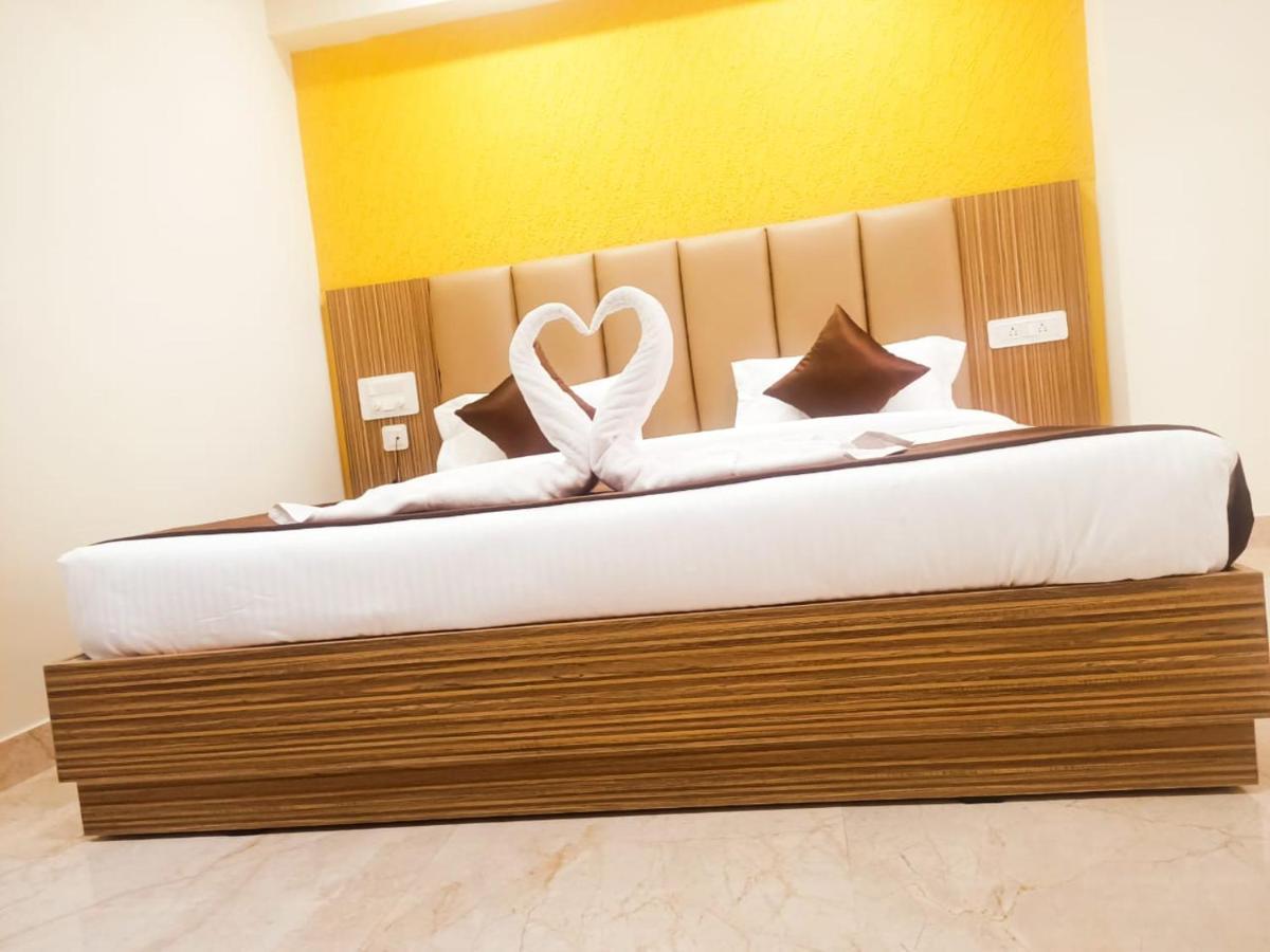 Hotel Maitri 迈索尔 外观 照片